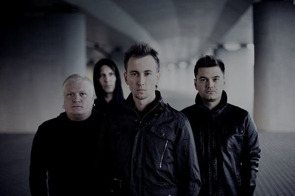 4. О каком городе поет группа Lumen: "Зима пришла сама собой февральским ветром над ..."?