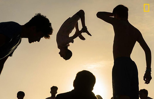 Есть также снимок из Калифорнии.