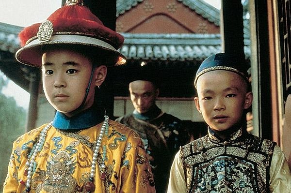 9. Как звали маленького императора в фильме "Последний император"?