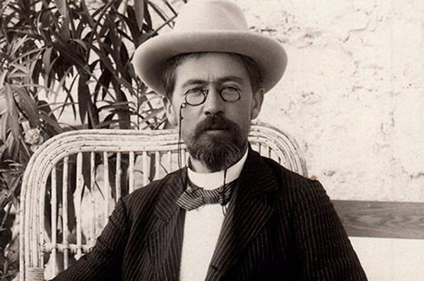 4. Какой из этих литературных шедевров с четвероногими героями принадлежит перу А.П. Чехова?