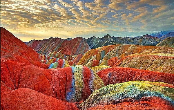 10. Эти цветные скалы стали национальным геопарком в...