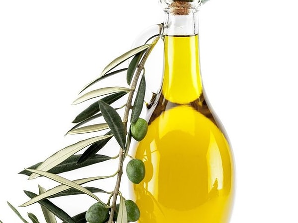 13. "Я готовлю на оливковом масле и не ем маргарин и трансжиры".