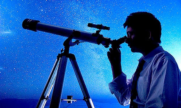 6. Кто изобрел телескоп?