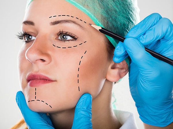 Вы могли бы стать пластическим хирургом!