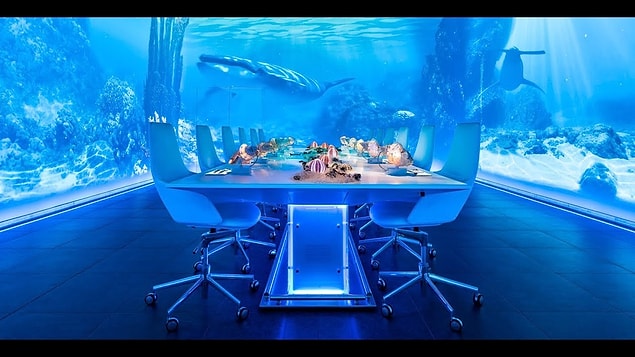 7. Dünyanın en pahalı restoranlarından Ibiza Sublimotion'da 7-8 kişi yemek yiyebilirsiniz.