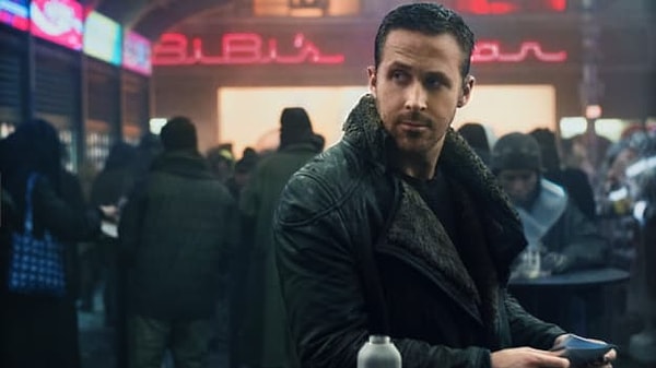 6. Бегущий по лезвию 2049: