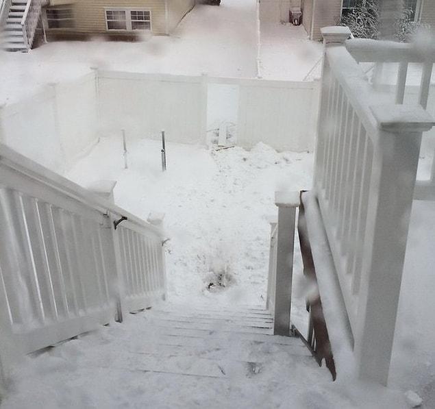 14. “Once I thought it was a good idea to sled down the deck steps. I was wrong.”