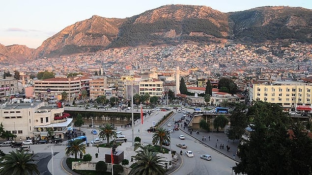 20. Hatay Anavatan'a kaç yılında katılmıştır?
