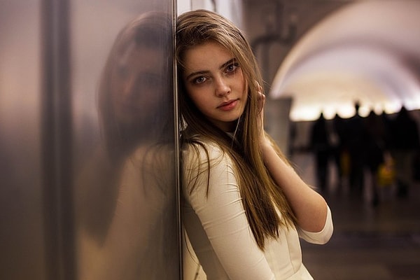 5. Родина этой девушки...