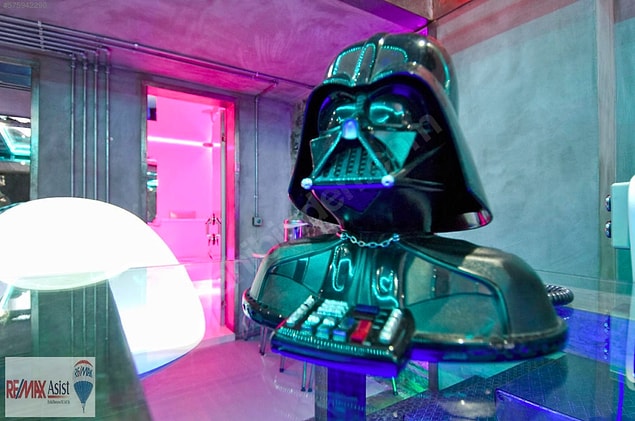 2. Ta daaaa: Darth Vader!