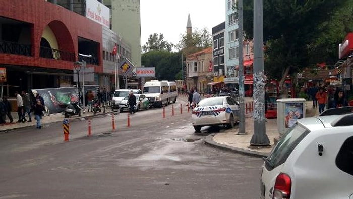 Kurallar Herkes İçin: Antalya'da Yaya Kaldırımına Park Eden Trafik Polisine Ceza Kesildi