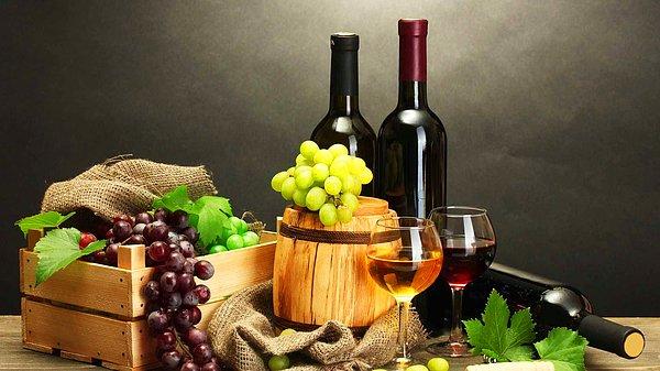 10. Bilinenin aksine şarapların hepsi maliyet sebebiyle meşe fıçılarda bekletilmez.