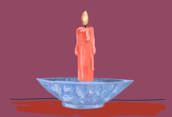 4. Любопытно, очень любопытно! Теперь задуй эту горящую свечу и опиши, какой идет дым: