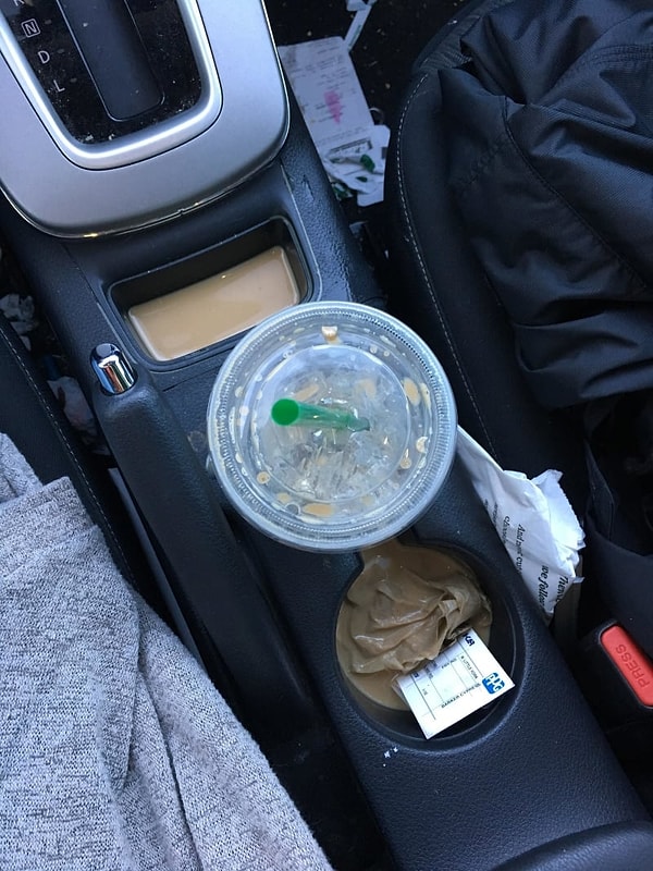 8. Причина не пить кофе в дороге № 156