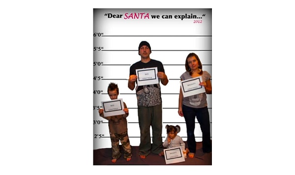 4. Крутое семейное фото на Рождество, не так ли?