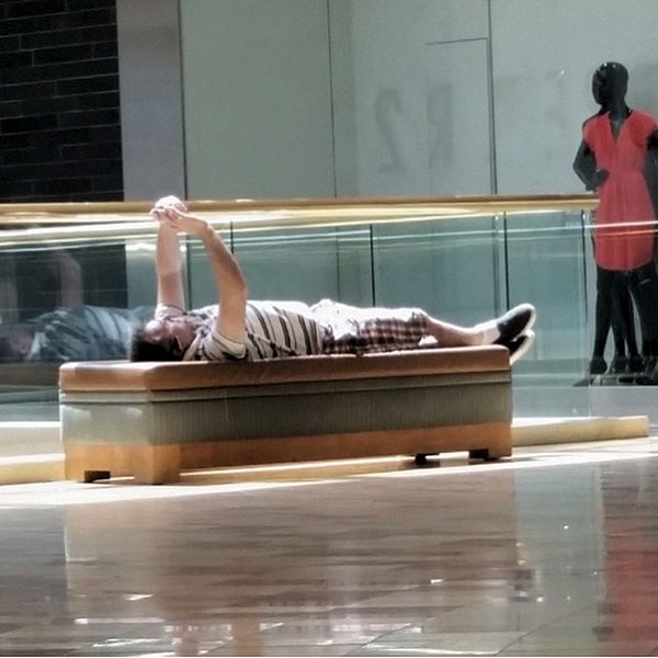 15. Кто-то делает селфи