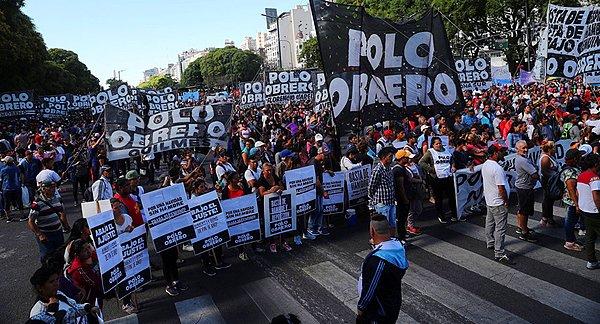 Buenos Aires'te G20 Zirvesi protesto edilirken, güvenlik önlemleri hat safhada