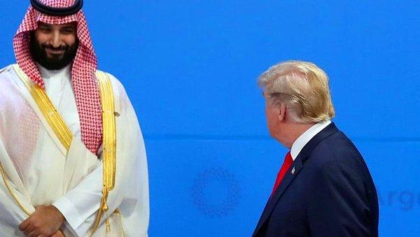 Suudi Veliaht Prensi Selman'ın aile fotoğrafı çekimi öncesinde ABD Başkanı Trump ile karşılaştığı sıradaki ilginç gülümsemesi objektiflerden kaçmadı.