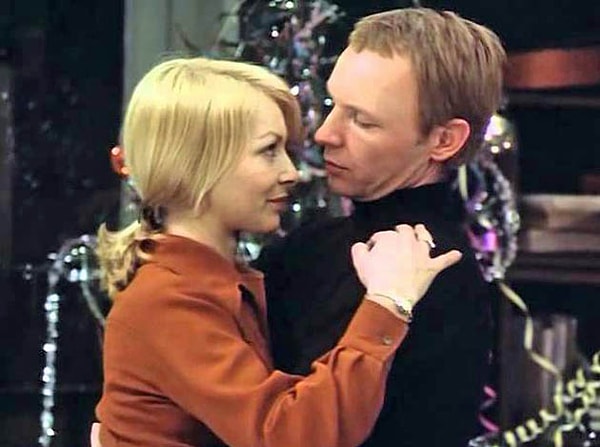 6. "Представь себе весь этот мир, огромный весь. Таким, какой он есть, на самом деле есть"