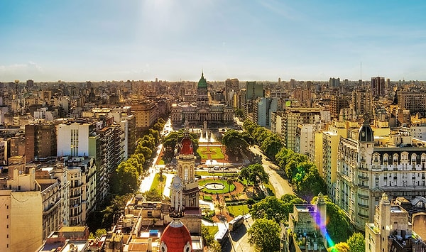 5. В Аргентине исповедуют...