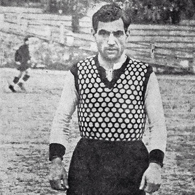 Derbi tarihinde en çok gol atan oyuncu, Beşiktaş formasıyla Galatasaray'a toplamda 29 gol atan, Hakkı Yeten nam-ı diğer Baba Hakkı'dır.