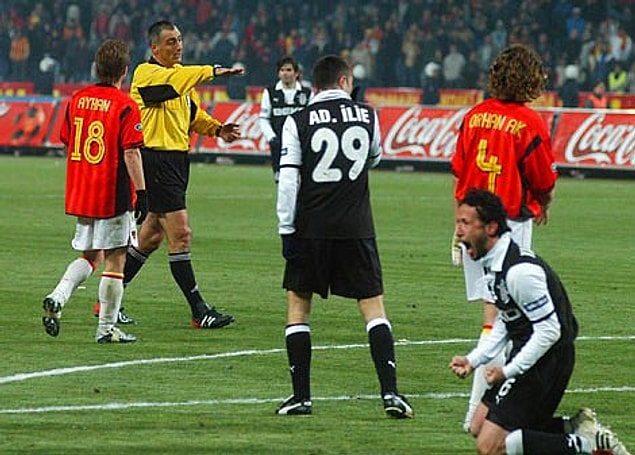 2004 / Ali Aydın'ın hakemliği bıraktığı derbi.