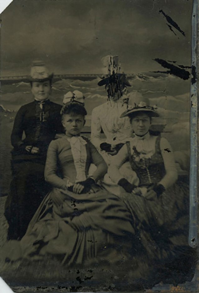 Hepimizin eski albümlerinde bu şekilde tahrip edilmiş fotoğraflar vardır.