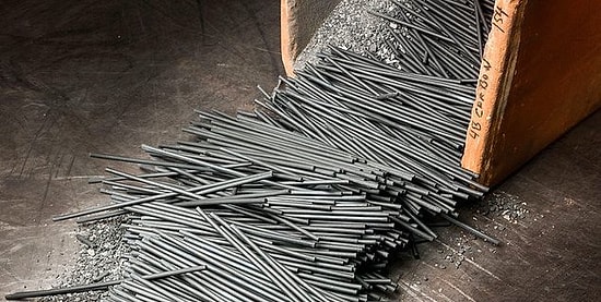 Artık Pek Kullanmadığımız 'Kurşun Kalemlerin' Yapım Aşamalarını Gösteren Bu Çalışmayı Mutlaka Görmelisiniz!