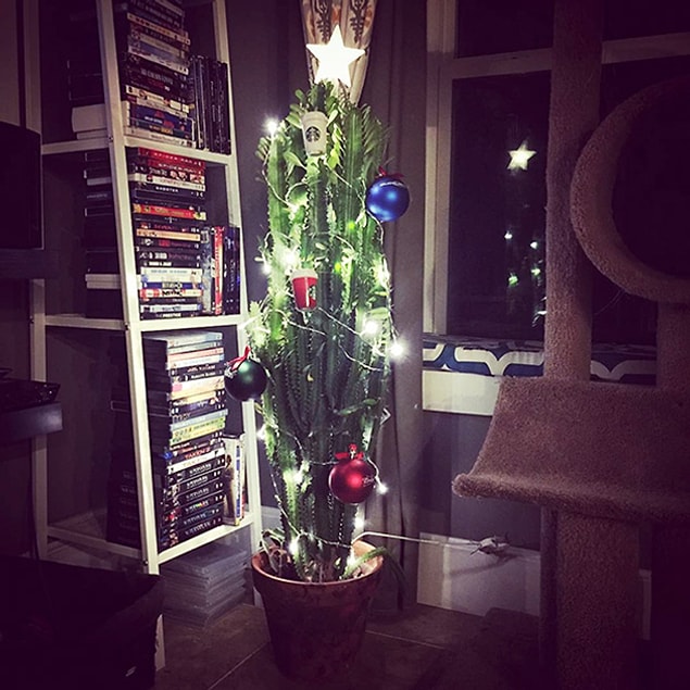 8. I am sure this Christmas tree will be safe!