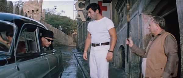 5. Какой фильм начинается с этого момента?