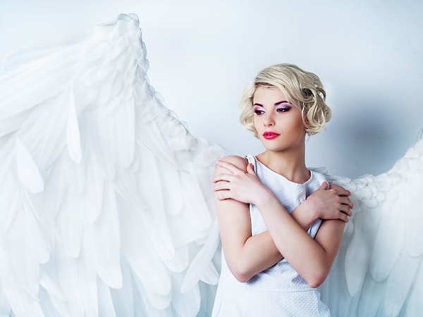 3. Кто из них ваш любимый ангел из кино? (Если не знаете эти фильмы, просто выберите наугад 😉)