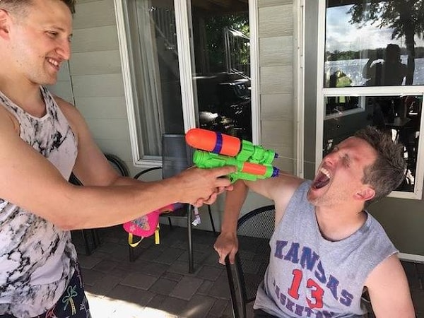 5. У пьяненьких свои развлечения