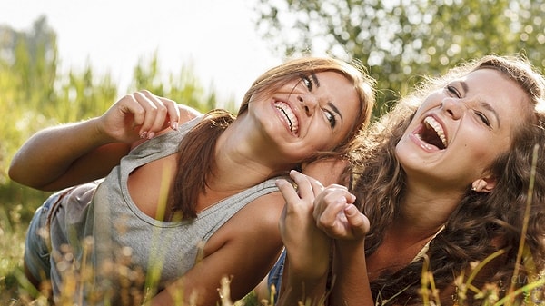 Вы выделяетесь из толпы своим чувством юмора!