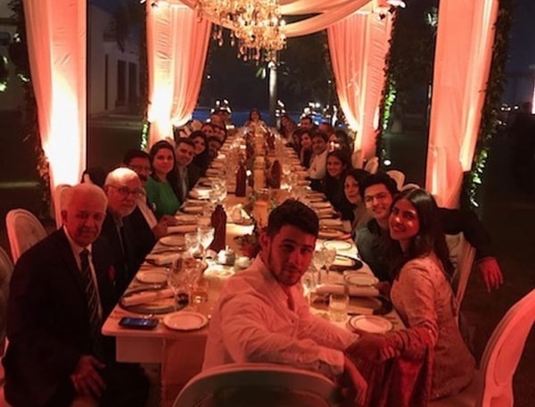 5. Еще один снимок, сделанный во время индийских ритуальных мероприятий.