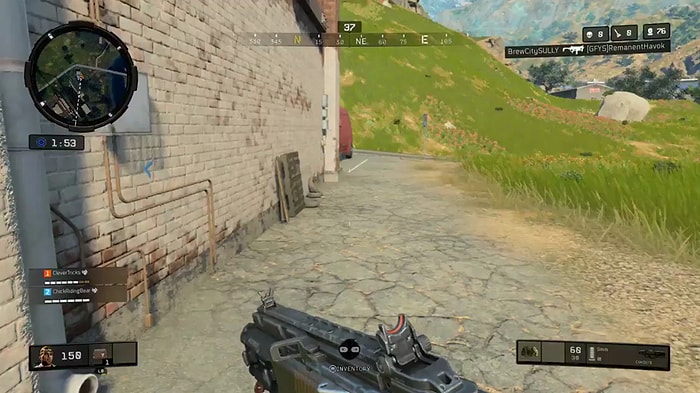 Call of Duty Oynarken Minik Kızı Sayesinde Hayatta Kalan Baba