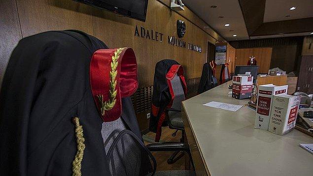 İstanbul 5. Asliye Ticaret Mahkemesi'ndeki duruşmaya, davacı TÜRSAB avukatları ile davalı booking.com avukatları katıldı.
