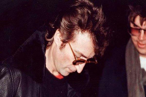 3. John Lennon'ın ölümü.
