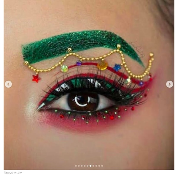 9. Ну что, вы выбрали уже свой новогодний лук? 🤩