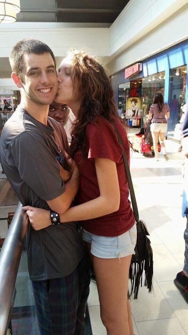 4. Когда устал быть вечно третьим лишним