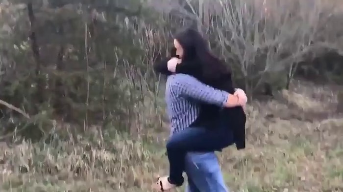 Sürpriz Evlilik Teklifi Karşısında Çılgına Dönen Kadın