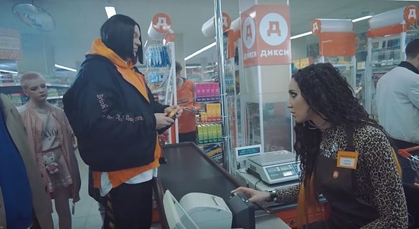 2. Вы пришли в магазин и набрали шоколадок по акции, но на кассе вам заявили, что ценник был старый, и шоколад теперь стоит в два раза дороже. Ваши действия?