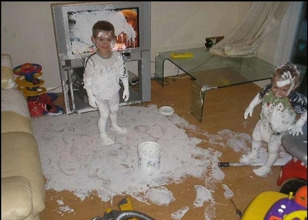 8. В ваш единственный выходной вам позвонила троюродная тетя, с которой вы видитесь раз в год, и попросила посидеть с ее близняшками, пока она сходит на маникюр. Как поступите?