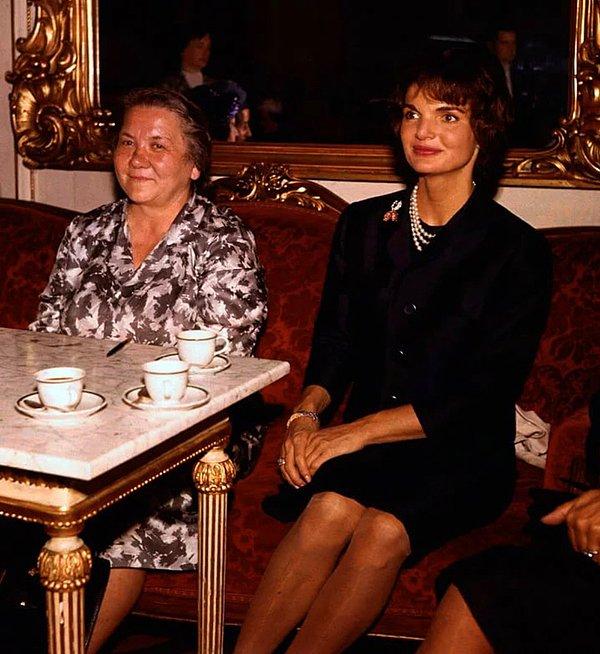 18. Nina Kruşçev ve Jacqueline Kennedy.