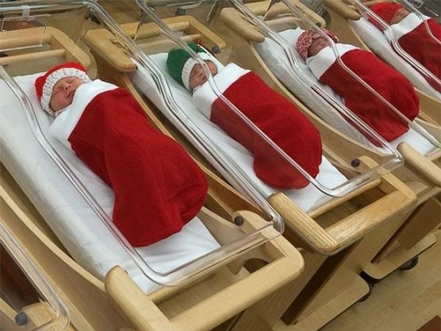 2. Newborn babies who are wrapped up in Christmas stockings can be the cutest thing I've ever seen!
