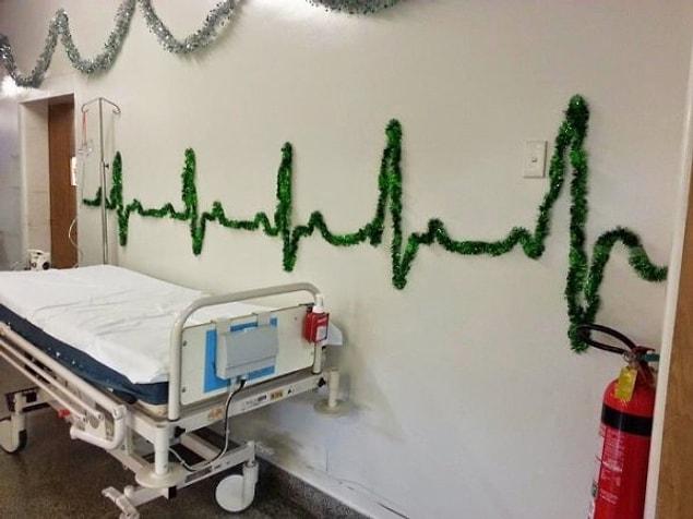 6. This hospital knows how to be festive!