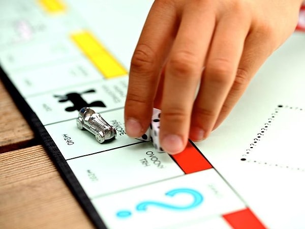 10. И последнее. Какая страна является исторической родиной "Монополии"?