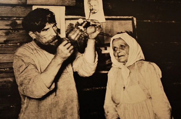 6. Как называлась первая бытовая лампа накаливания в СССР?