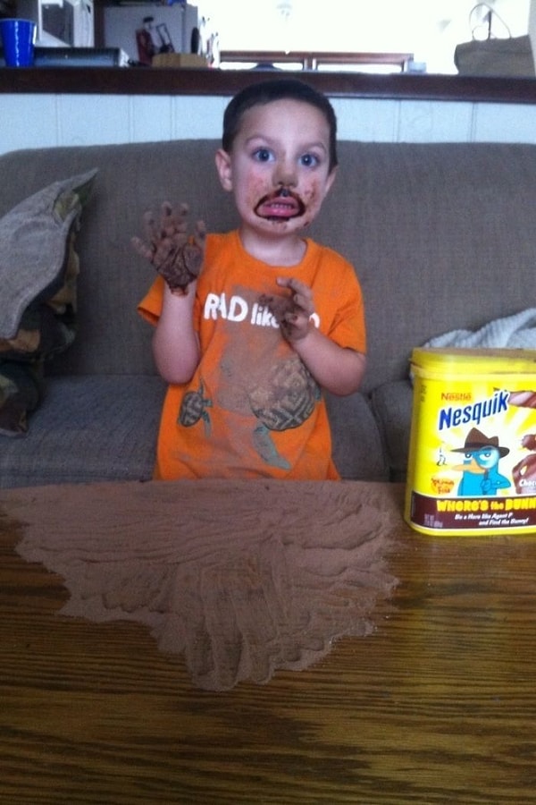 16. Муж забыл спрятать Несквик.