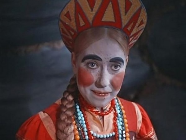 5. Какая актриса сыграла Марфушку в знаменитой советской сказке "Морозко"?