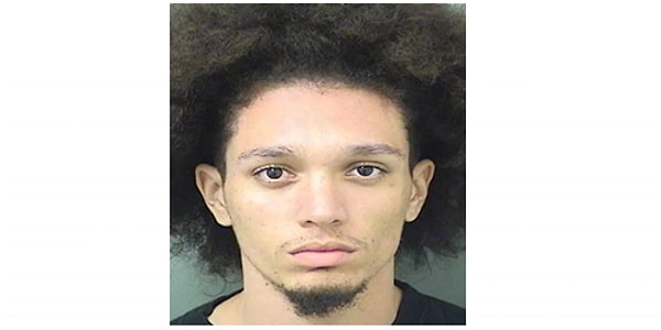 Недавно американского студента арестовали из-за его угроз в адрес собственного преподавателя, которые он опубликовал в Твиттере.